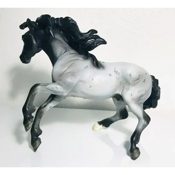 Breyer Nokota Horse Blue Roan Mustang #1279 2007 Benefit Model Figure Gray Black - Picture 2 of 9